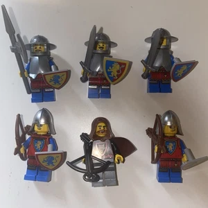 LEGO  LION KNIGHTS 5 x Crusaders and 1 Wolfpack mini figure See Description - Picture 1 of 10