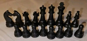 RADIO SHACK TANDY 1650L SCHACH ERSATZ KOMPLETTES SET NUR MAGNETISCHE SCHWARZE TEILE - Bild 1 von 2