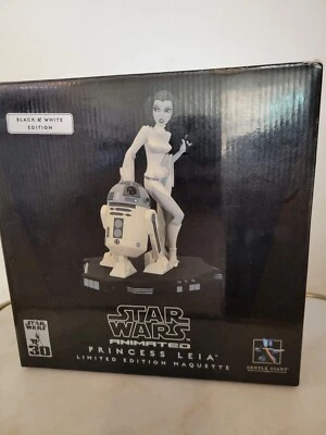 Maqueta gigante suave blanca y negra animada Princesa Leia de Star Wars 84/500 nueva en caja Foto 1 de 4