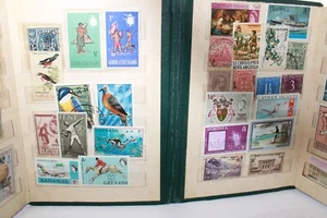 Album with stamps from the 70s.  Early World Stamps. Uncanceled stamps. - Picture 1 of 8