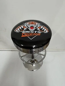 WESTS TIGERS PREMIUM BAR STOOL ADJUSTABLE HEIGHT NRL - Bild 1 von 6