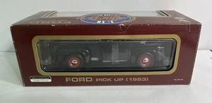 Road Legends Blue 1958 Cadillac Eldorado Biarritz 1:18 Scale New in Box 92158 - Picture 1 of 9