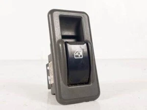 MB787916 mando elevalunas trasero derecho para MITSUBISHI MONTERO (V20 V40) - Imagen 1 de 17