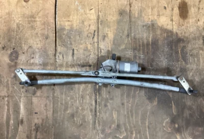 2013 - 2016 Mini Cooper Paceman Front Windshield Wiper Motor 9804398 OEM . - Image 1 of 4