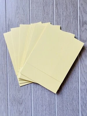 Tarjetas de recinto amarillo mantequilla fuente de papel - paquete de información del cliente de invitaciones hágalo usted mismo Foto 1 de 4