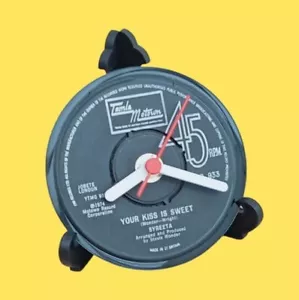 SYREETA CLOCK Side Table Desk Top Upcycled Vinyl Record Hit Single CLOCK Size 4" - Picture 1 of 11