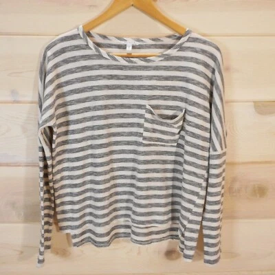 Athleta Women's XS Top Pocket Tee Gray Striped Cropped Oversized Cotton Knit - Image 1 of 4