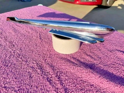1947 1948 Chevrolet Stylemaster Fleetmaster NOS Standard Hood Ornament - Image 1 of 4