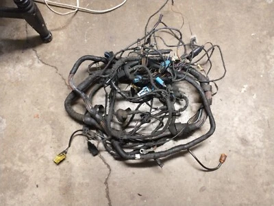 1990 BMW 535i (E34) chicote de fios parcial chassi dianteiro - Imagem 1 de 4