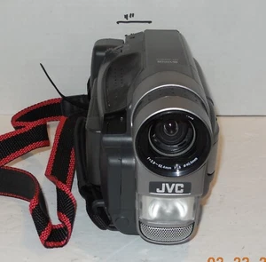 JVC Compact VHS Camcorder GR-SXM515U Super Digital Signal Processing 320x Zoom - Picture 1 of 8