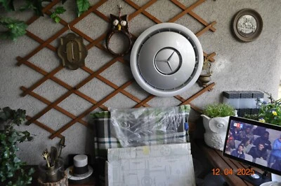 1 × Original Mercedes Benz Radkappe W 201 14 Zoll 2014010224 neu new!!!! - Bild 1 von 4