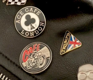 Insignias de pasador de solapa Ace Café, 59 Club Biker BSA Norton Triumph pistón roto tono - Imagen 1 de 15