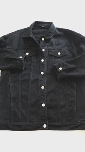 Schwarze Jeans Basic Jacke Wm Gr. M 95% Baumwolle 5% Poly silberfarben Knopf - Bild 1 von 8