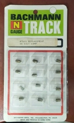Bachmann N Scale #7021 Screw-In Type 16 Volt Replacement Light Bulbs (12) - NOS - Image 1 of 2