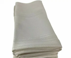 Set Of 4 LINEN NAPKINS VINTAGE 16 X 16 Inches - Picture 1 of 4
