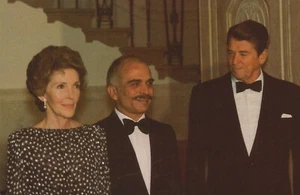 Vintage President Ronald Reagan & Nancy Postcard King Hussein Mideast Peace - Picture 1 of 4