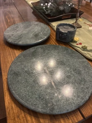 VTG Green Marble 11.5” Lazy Susan, 14" Footed Serving Board Trivet, Coasters - Image 1 of 4