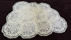 Tapetes bordados con ojales bordado inglés vintage redondos de cóctel ZZ578 - Imagen 1 de 3