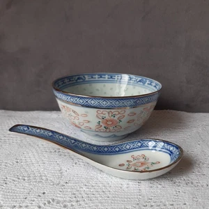 Chinese Porcelain Rice Or Soup Bowl With Spoon "made in Macau" - Picture 1 of 8
