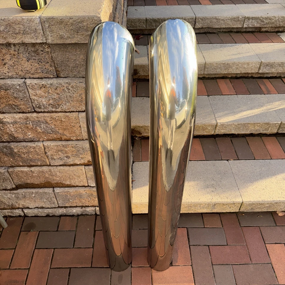 Freightliner, pila de escape cromada 5" OD Foto 1 de 4