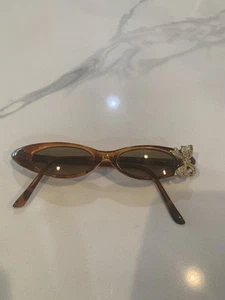 Vintage Pointy Cat Eye Sunglasses with Rhinestones Tortoise Eyewear - Picture 1 of 7