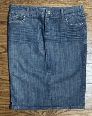 Falda vaquera azul Level 99 talla 28 botón mosca hasta la rodilla 98 % algodón Foto 1 de 4