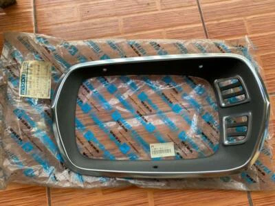 Mazda 808 818 Rx3 Faro Faro Acabador Bisel (derecha) Genuino Nos JAPÓN Foto 1 de 4