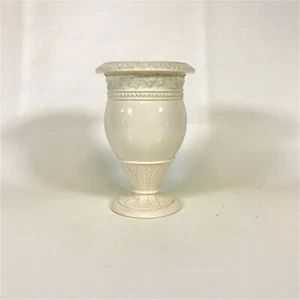 Rare Circa 1900 Wedgwood Etruria Grape Vine Decorated Vase - Picture 1 of 6