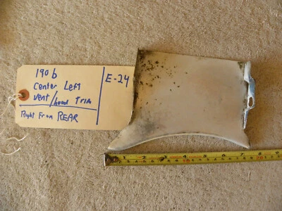 Mercedes Benz Ponton 180b 190b Center Left Below Hood Vent Trim Front Air inlet Foto 1 de 4