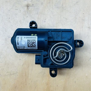 Genuine Mercedes OEM W205 C63s exhaust valve flap module actuator A1909064500 - Picture 1 of 3