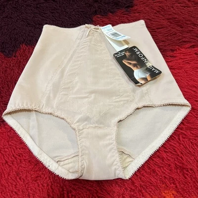 Vtg Maidenform Maximum Control Slimmer Brief  Nude Panties Sz Large USA Made - Image 1 of 4