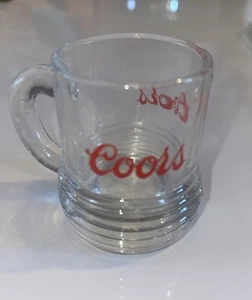 Taza miniatura de cerveza Coors Stein mini vaso de chupito hasta 17 precio por volumen disponible - Imagen 1 de 6