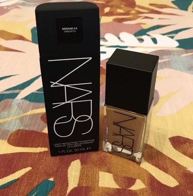 Nars Light Reflecting Foundation 1 fl oz - MEDIUM 3.5 VANUATU - Image 1 of 4