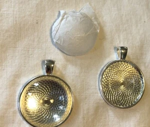 Shiny Silver Round 1” Pendant Add Your Own Center Jewelry Making Lot Of 2 C26 - Picture 1 of 2