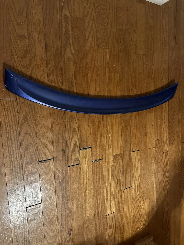 Alerón trasero original Lexus 7608553040J0 Is F, Is250, Is350 modelos 76085-53040-J0 Foto 1 de 4