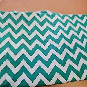 4 Yd Re Mix Chevron Green Stripe Pre Cut Robert Kaufman  - Picture 1 of 2