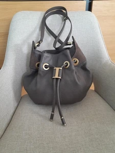 LK Bennet Griege Pebble Grained Leather Bucket Bag with Suede & Gold Accents - Picture 1 of 17