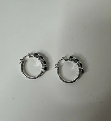 Pendientes verde esmeralda aros plateados nuevos bisutería para mujer niña” Foto 1 de 3