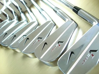 (Lefty Nike) VR Pro Blade Iron Set 7pcs 3-9 Dynamic Gold S200 Flex S Left-Handed - Image 1 of 4