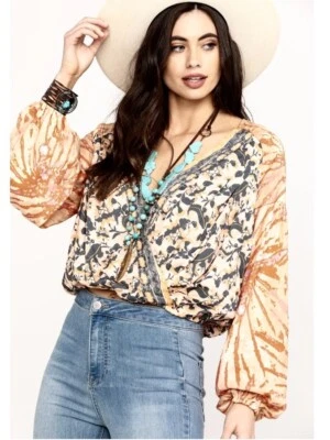 FREE PEOPLE CROP WRAP TOP XS/S HIPPIE BOHO POETA MANGAS *CRUCERO JUNTOS* $78 Foto 1 de 4
