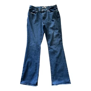 Levis Womens Classic Boot Cut Blue Medium Wash Jeans Size 31 Measures 32x31 - Picture 1 of 7