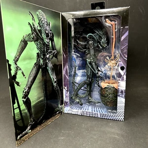 NECA Aliens Ultimate Edition 7" Scale Blue Alien Action Figure (1986) - NIB - Picture 1 of 11