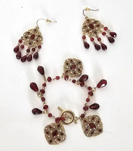 Set orecchini e bracciale vintage CHAPS tono oro rosso rubino strass - Foto 1 di 10