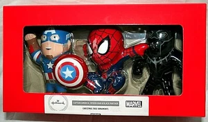 Hallmark Cap America Kawaii Marvel Comics Black Panther Spiderman conjunto de 3 adornos - Imagen 1 de 3