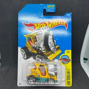 HOT WHEELS 2016 #35 TEE'D OFF 2 YELLOW HW TOOL-IN-1 5/5 NEW & SEALED - Picture 1 of 3