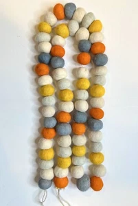 Pom Pom Wool Felt Garland Fall Autumn Decor Balls Multicolor NWT - Picture 1 of 17