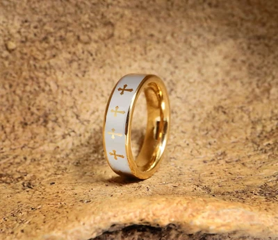 Aliança de casamento religiosa unissex dourada tungstênio cruz cristã filigrana - 8mm - Imagem 1 de 3