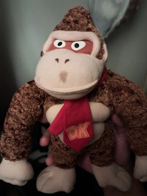  2003 Donkey Kong 12” Kellytoy Pelúcia Nintendo Bicho de Pelúcia Macaco Gorila - Imagem 1 de 2