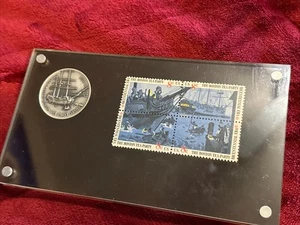 1973 Boston Tea Party Stamps & .999 Fine Silver Medallic Encased - Picture 1 of 6