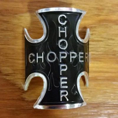 INSIGNIA CABEZA BICICLETA PLACA DE IDENTIFICACIÓN PICADORA CRUZ MALTESA CON LLAMAS Foto 1 de 3